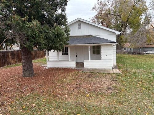 310 Iowa St, Klamath Falls, OR, 97601-1610 | Card Image