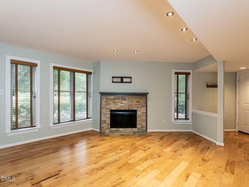 apt-104-911 Washington St, Raleigh, NC, 27605-3206 | Card Image