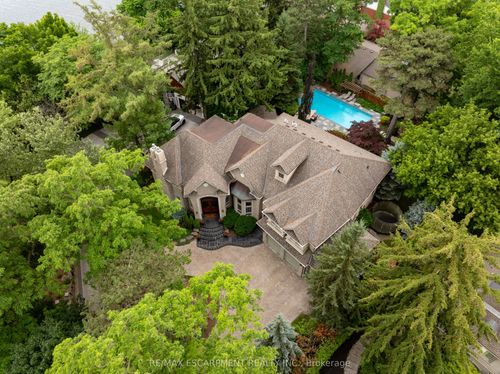 106 Appleby Pl, Burlington, ON, L7L2X1 | Card Image