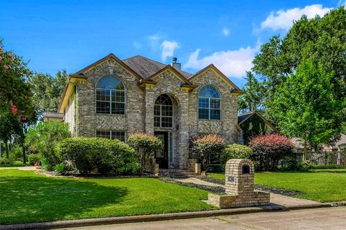 9822 El Chaco St, Baytown, TX, 77521-5043 | Card Image
