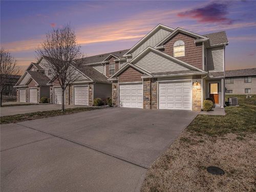 254 Pointe Ln, Raymore, MO, 64083-7801 | Card Image