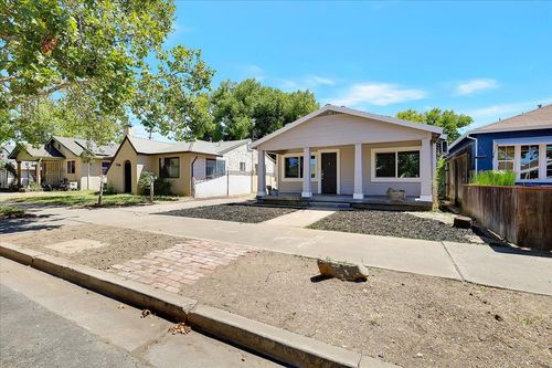 1215 I St, Marysville, CA, 95901-4715 | Card Image