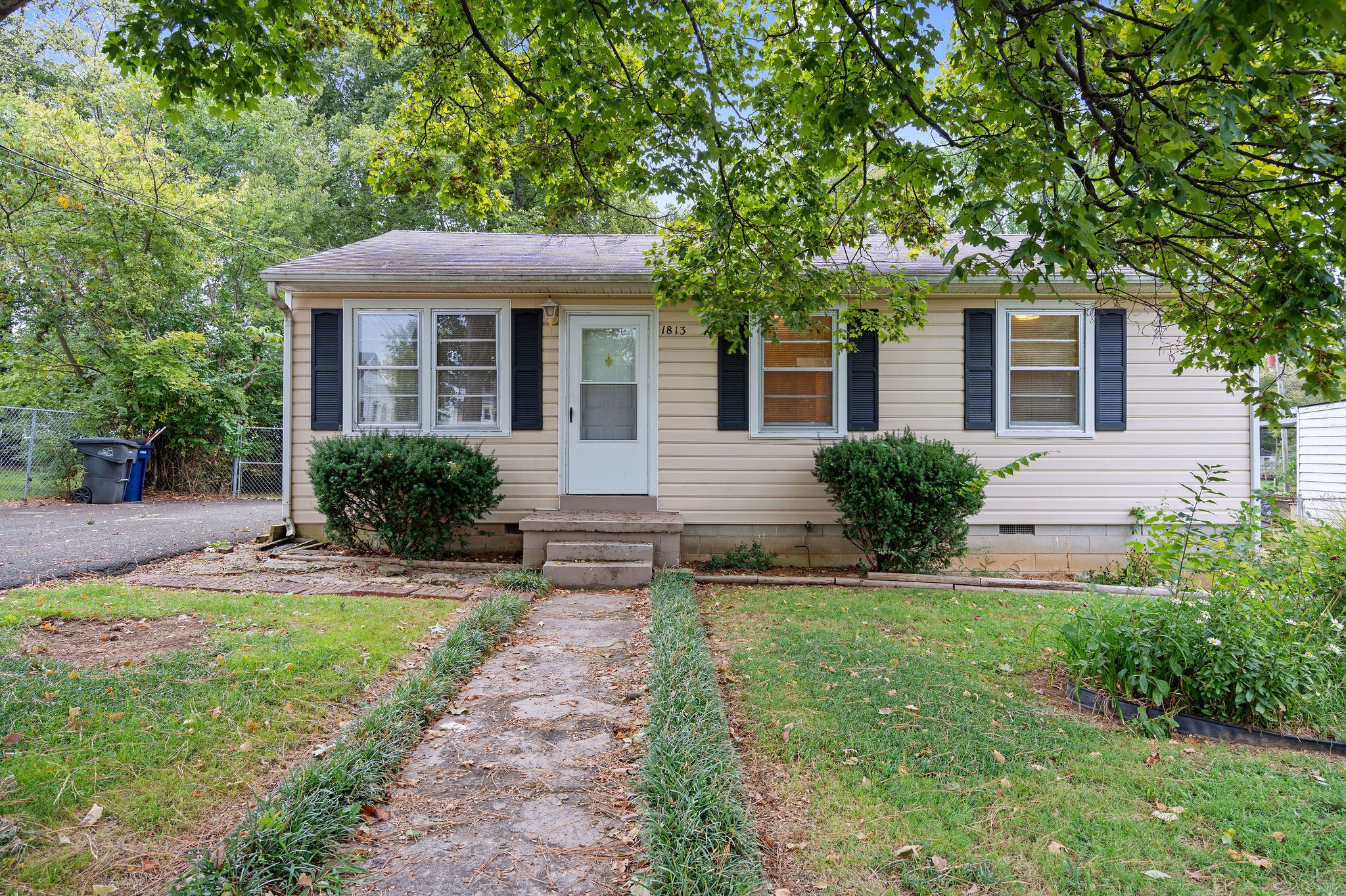 Sunset Ave, Columbia, TN 38401