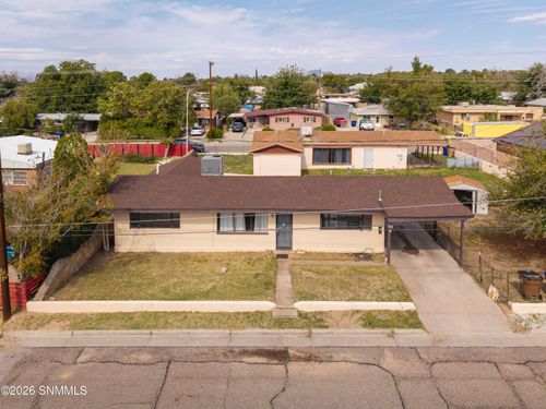 1517 E Boutz Road, Las Cruces, NM, 88001 | Card Image