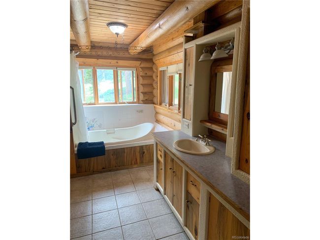 160 Nuthatch Dr, House other with 3 bedrooms, 3 bathrooms and null parking in Cotopaxi CO | Image 20