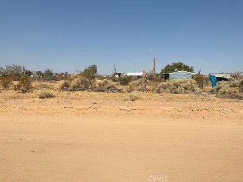 42737 Coventry St, Newberry Springs, CA, 92365-9780 | Card Image