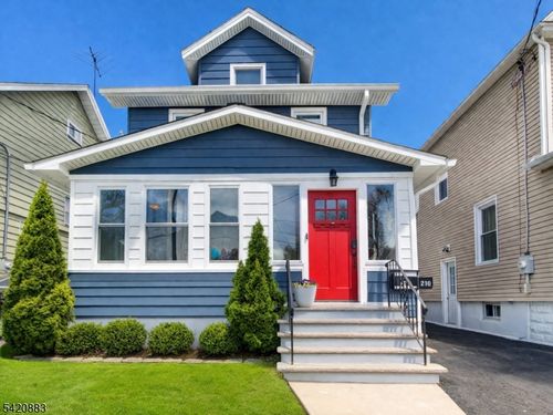 210 Pershing Ave, Roselle Park, NJ, 07204-2312 | Card Image