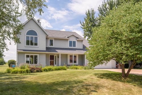 30910575 Green Hill Ct S, Mukwonago, WI, 53149-9101 | Card Image