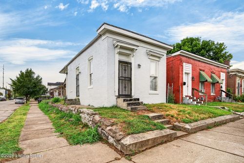 526 Dr W J Hodge St, Louisville, KY, 40203-1584 | Card Image