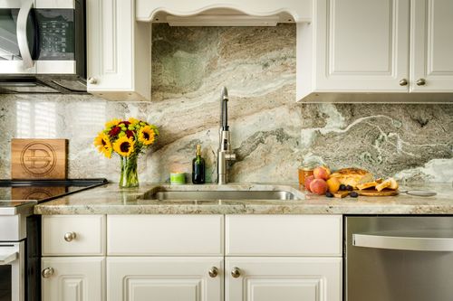 3479 Golf Club Ln, Nashville, TN, 37215-1555 | Card Image