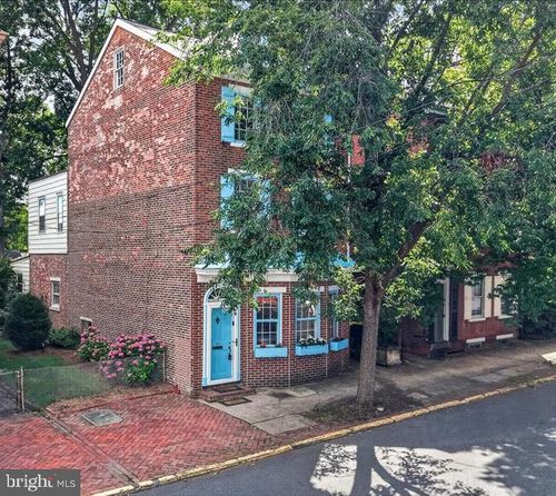 419 Delaware St, Historic New Castle, DE, 19720-5039 | Card Image