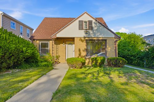 5064 N 26th St, Milwaukee, WI, 53209 | Card Image