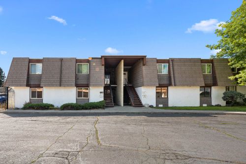 1716 N Pettet Dr, Spokane, WA, 99205-4049 | Card Image