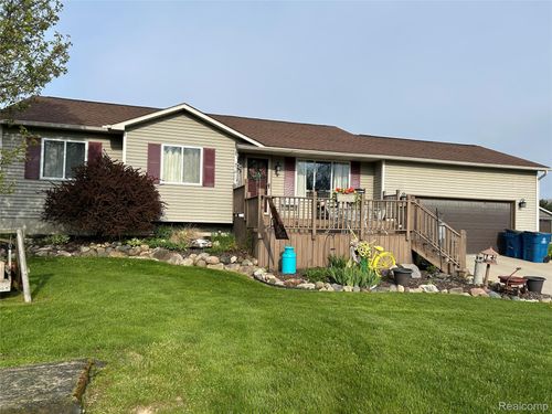 10150 Sharp Rd, Swartz Creek, MI, 48473-9155 | Card Image