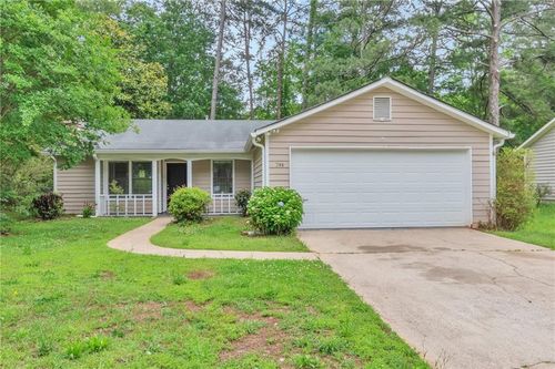 744 Martin Rd, Stone Mountain, GA, 30088-1705 | Card Image