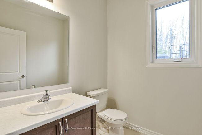 225 Mceachern Lane, House other with 4 bedrooms, 3 bathrooms and 2 parking in Gravenhurst ON | Image 12