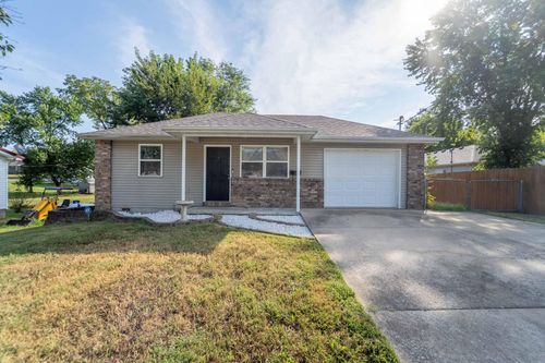 410 N Wilson Ave, Bolivar, MO, 65613-1659 | Card Image
