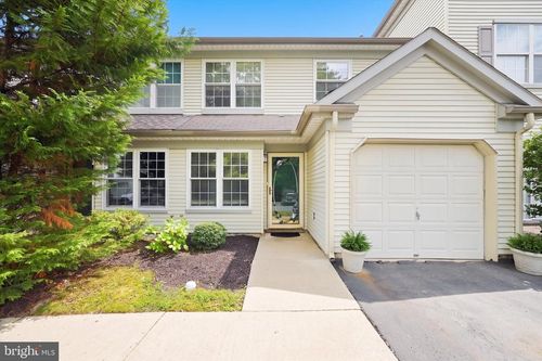 437 Stonebridge Blvd, NEW CASTLE, DE, 19720-6715 | Card Image