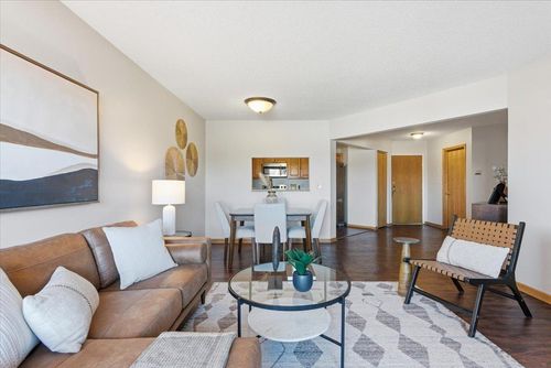 apt-212-2425 E Franklin Ave, Minneapolis, MN, 55406-1074 | Card Image