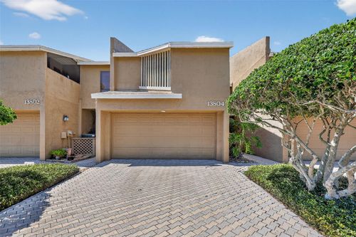 13804 Mill Cove Cir, TAMPA, FL, 33618-7422 | Card Image