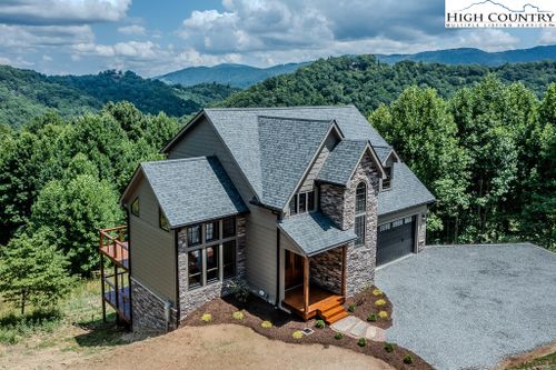171 Pleasant View Dr, Vilas, NC, 28692-9831 | Card Image