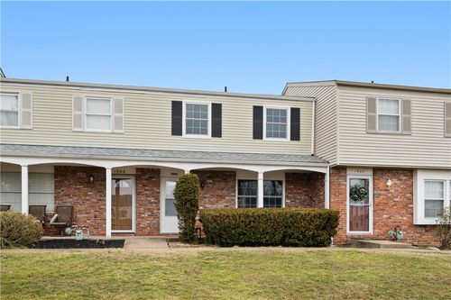 1904 Kirkby Dr, South Park, PA, 15129-9330 | Card Image