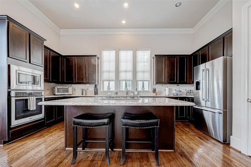 2524 Sherwin St, Houston, TX, 77007-1036 | Card Image
