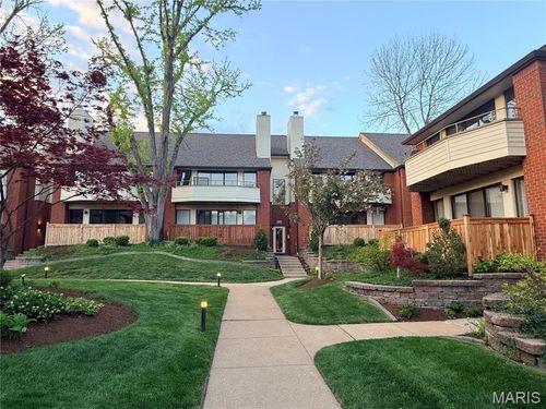 b-5575 Waterman Blvd, Saint Louis, MO, 63112-4502 | Card Image