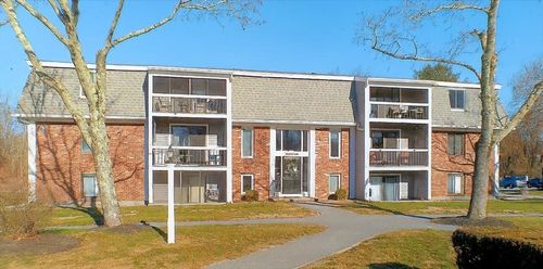 c32-15 Foundry St, South Easton, MA, 02375-1732 | Card Image