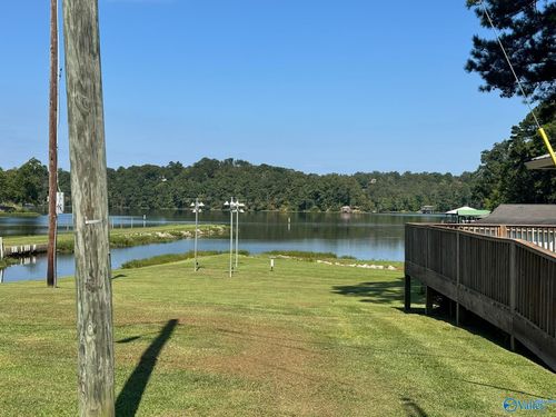 15 Sunset Strip, ONEONTA, AL, 35121-8686 | Card Image
