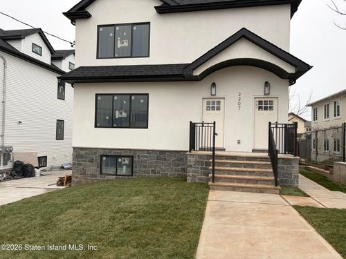 3307 Richmond Ave, Staten Island, NY, 10312-2137 | Card Image