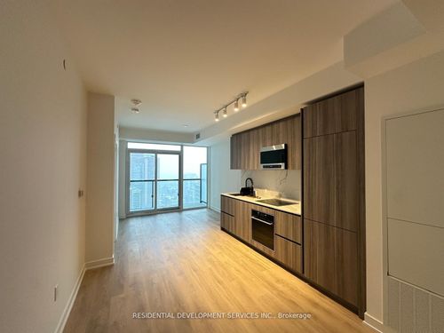 1707n-117 Broadway Avenue, Toronto, ON, M4P0A5 | Card Image