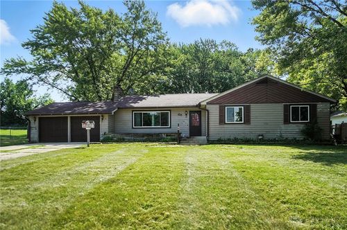 68 Skyline Dr, Enon, OH, 45323-1141 | Card Image