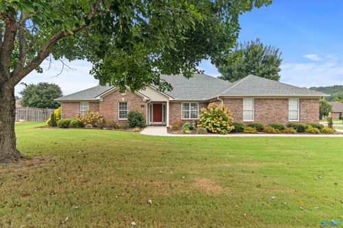 10 Corwin Drive, Decatur, AL, 35603 | Card Image