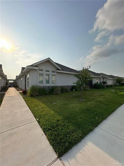 1-417 Newport Avenue, Edinburg, TX, 78539 | Card Image