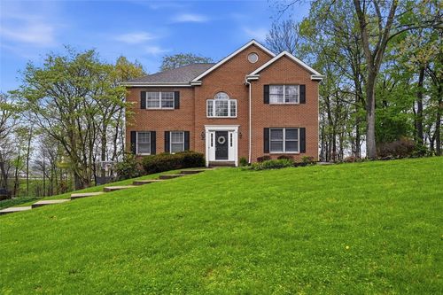 2436 Wedgewood Dr, Wexford, PA, 15090-7716 | Card Image