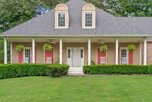 811 River Run, Clarksville, TN, 37043-6042 | Card Image