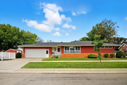 1000 8th St Nw, Austin, MN, 55912-2035 | Card Image