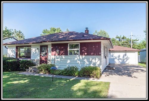 1718 S Pearl Street, NEW LONDON, WI, 54961 | Card Image