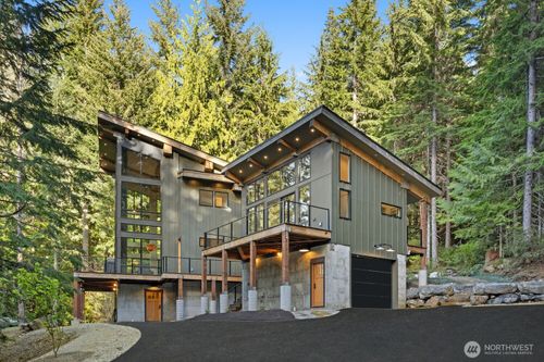 2982 Kachess Lake Rd, Easton, WA, 98925-6026 | Card Image