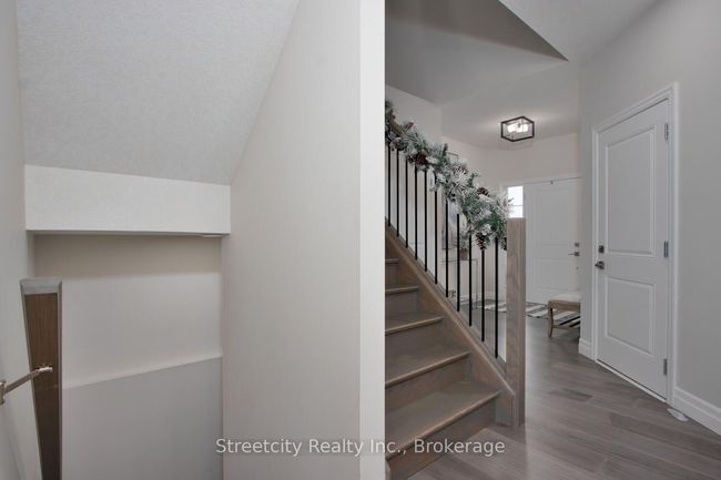 2136 Saddlerock Ave, House other with 4 bedrooms, 4 bathrooms and 2 parking in London ON | Image 4
