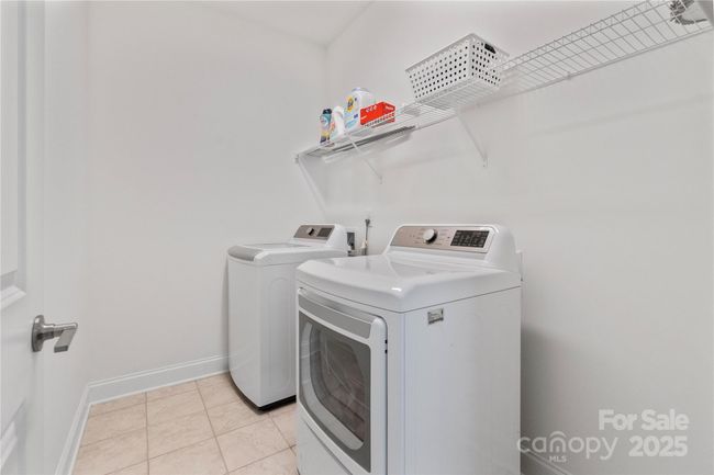 Upper Level Laundry Room | Image 39