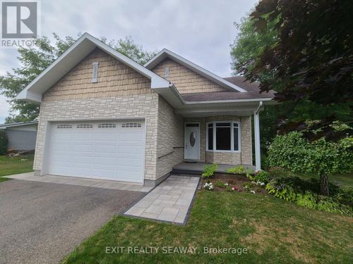4294 Schell St, South Dundas, ON, K0C2H0 | Card Image