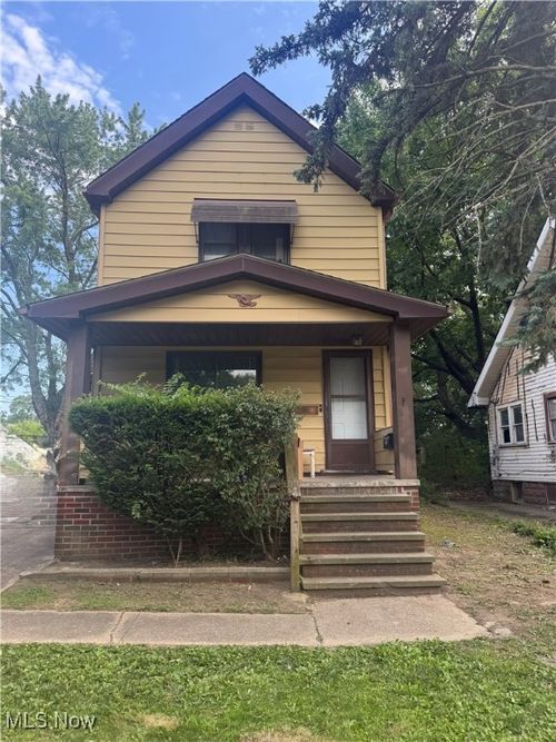 7696 Laumer Ave, Cleveland, OH, 44105-5914 | Card Image