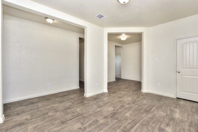 Dining Area | Image 8