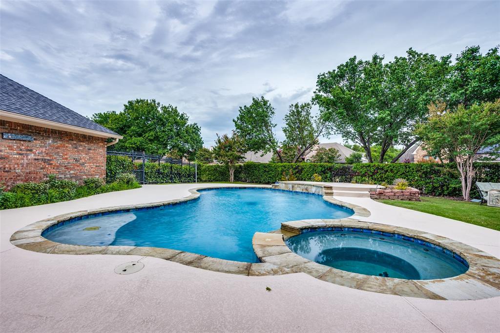 Portsmouth Dr, Rowlett, TX 75088