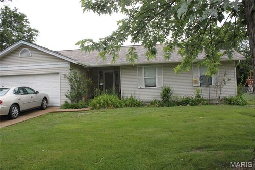 16 S Lang Dr, O Fallon, MO, 63366-3416 | Card Image