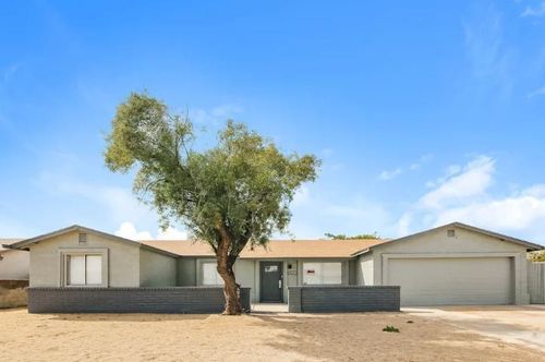 4512 N 81st Dr, Phoenix, AZ, 85033-2222 | Card Image