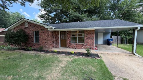 6670 Embassy Cir, Horn Lake, MS, 38637-1807 | Card Image