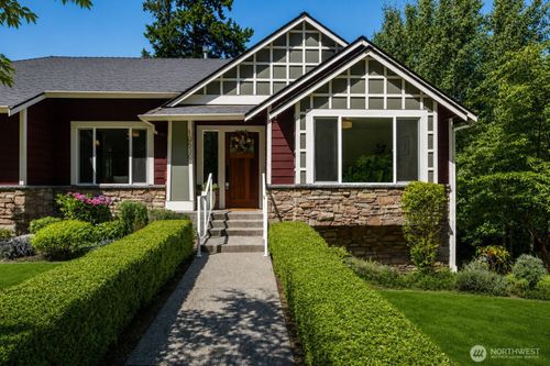 10530 Ne 119th Place, Kirkland, WA, 98034 | Card Image